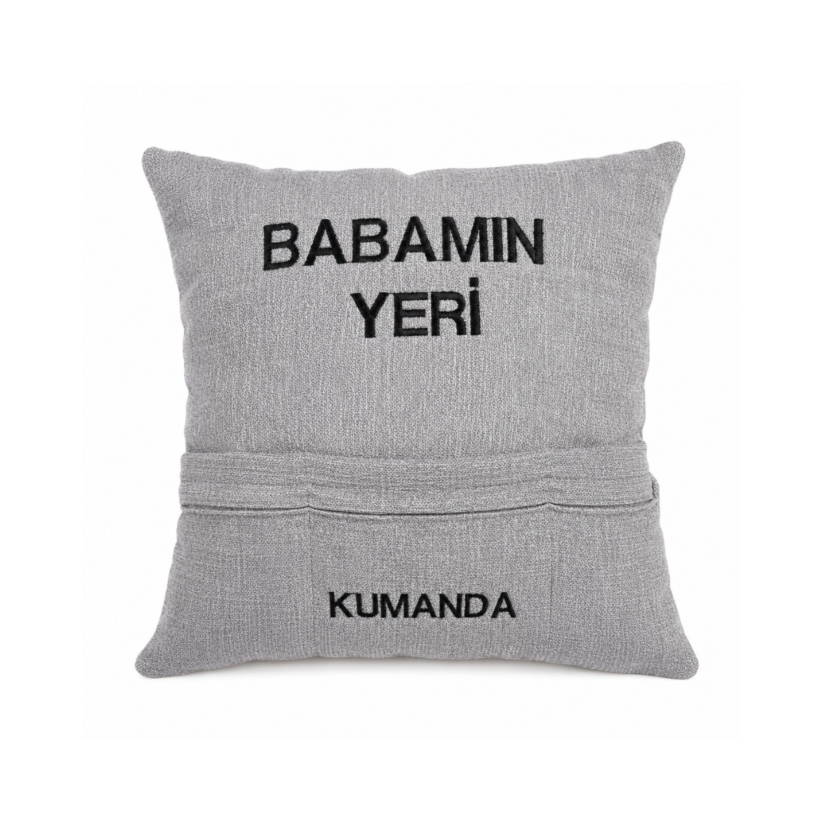 Babalar Günü Hediyesi Babamın Yeri Kumanda Cepli Nakışlı Dekoratif Yastık | TV Kumandalık Organizer Yastık Gri